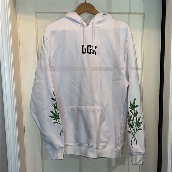 DGK White and Green embroidered Sweatshirt with Leaf Design large